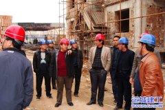 <b>董事長(cháng)牛正澤同志工地調研</b>